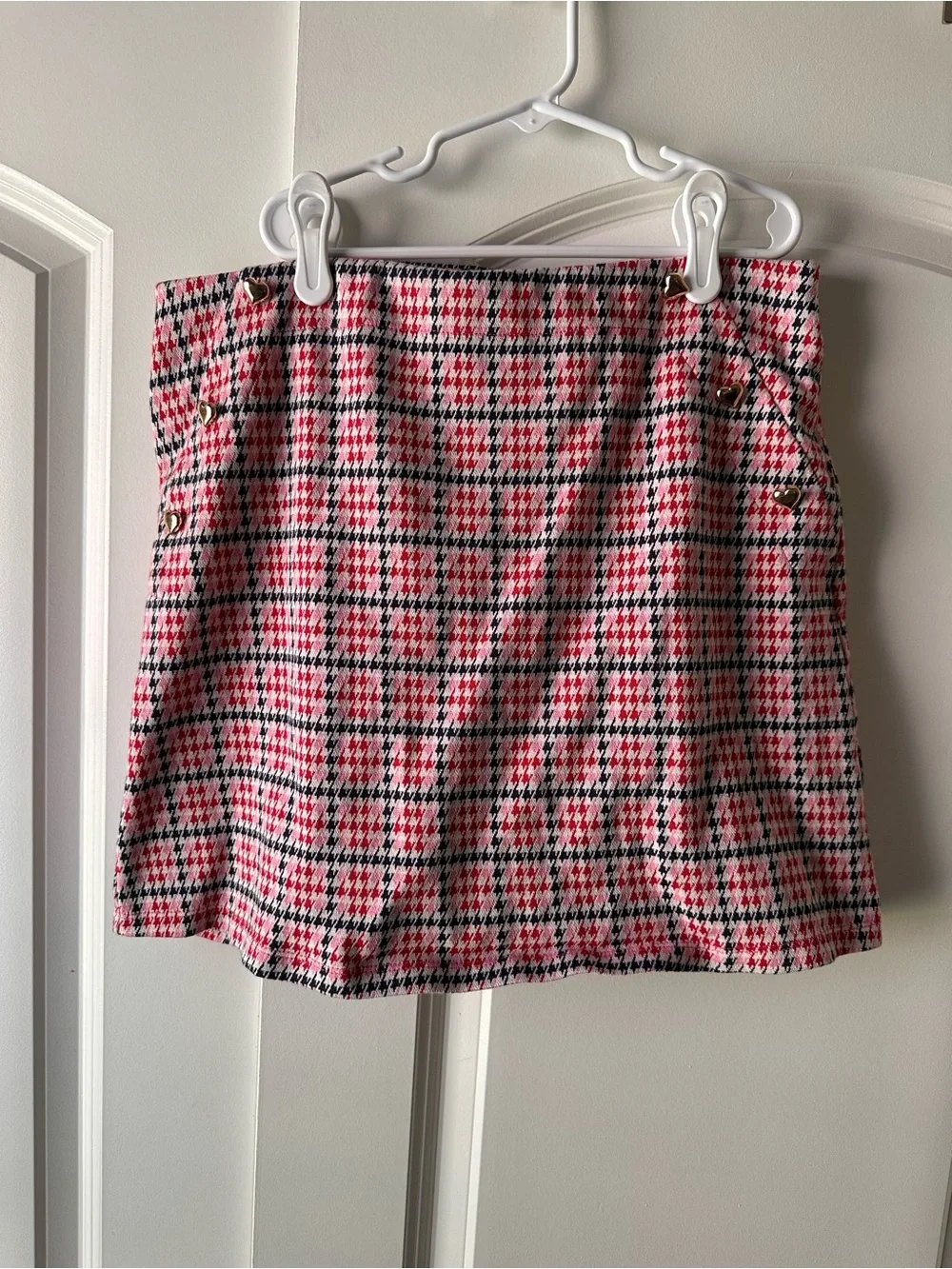Girls XXL Old Navy Pink Black White Plaid Skort with Gold Buttons